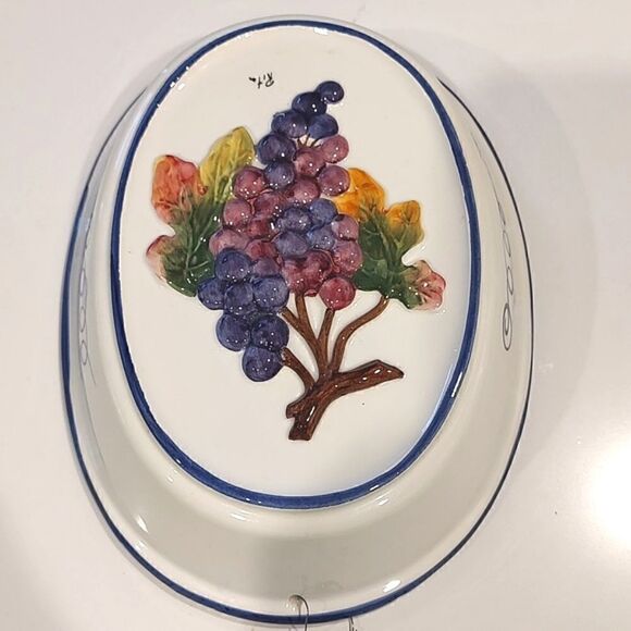 Bassano Hand Painted Grapes Italian Mold Wall Hanging Vintage - Picture 3 of 9